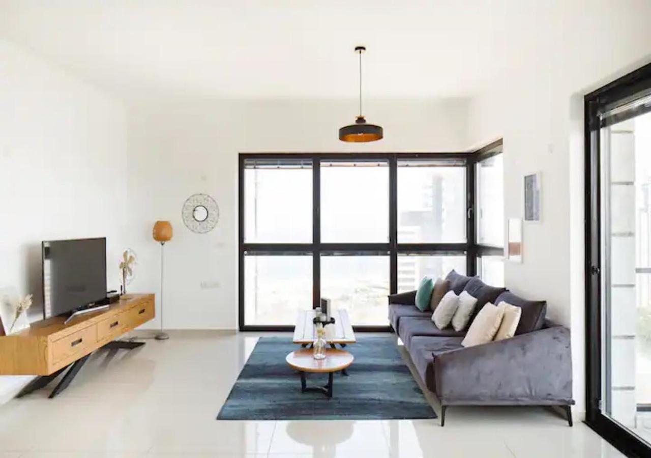 O&O Group- Special Apartment Sea View Luxury Tower Bat Jám Kültér fotó