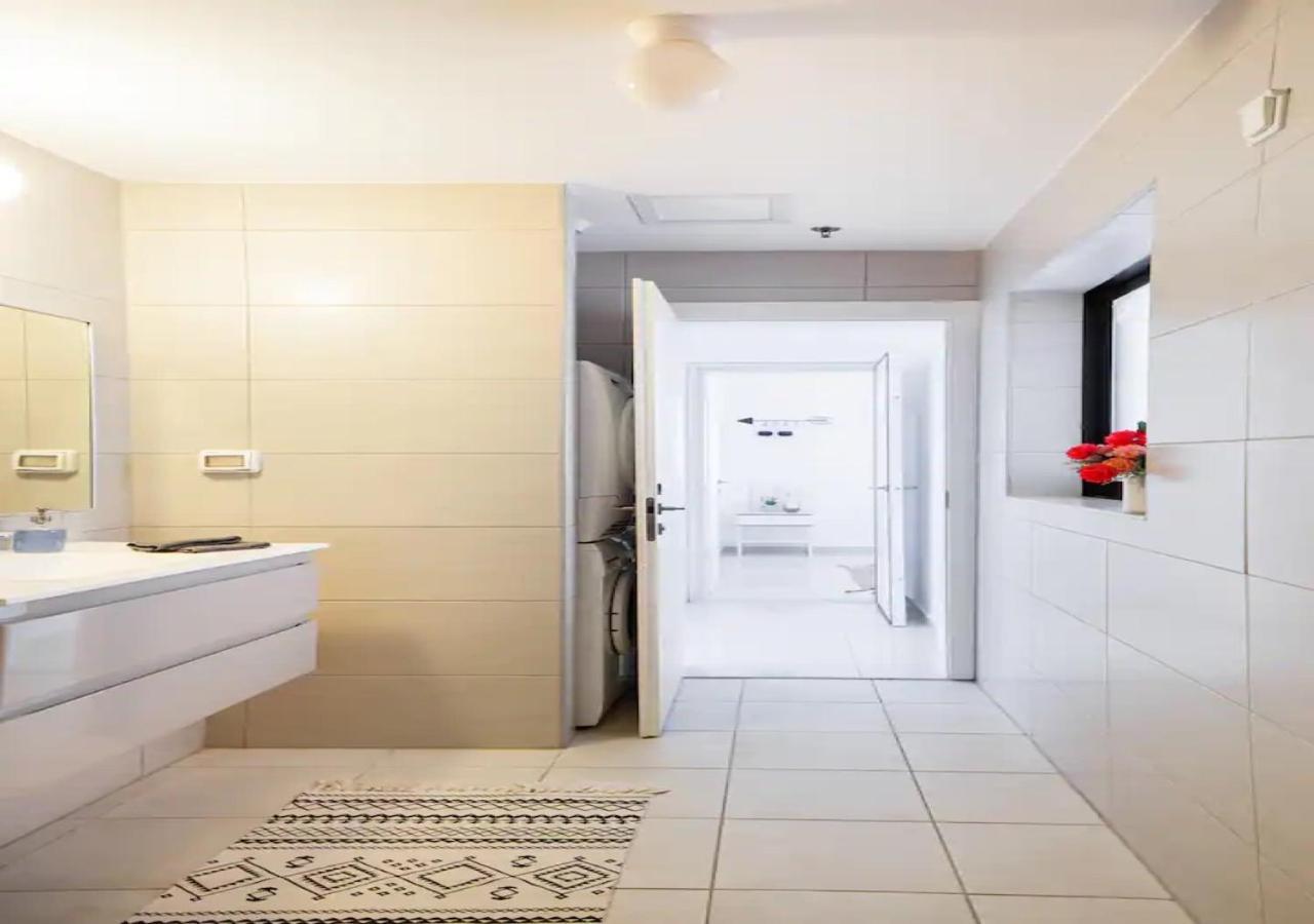 O&O Group- Special Apartment Sea View Luxury Tower Bat Jám Kültér fotó